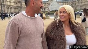 Coming to France, the lovely blonde Sienna Day is happy to spend some time with Mnauel Ferrara