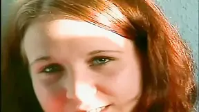Curvy Teen 18+ Dreht Ihren Ersten Eigenen Pornofilm Zu Hause