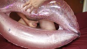 Inflatable lips