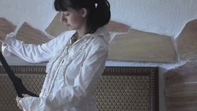 Golden Smoking Teen - mp4 1080p