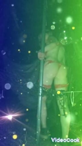 Smoking HOT Pole Dancing (FirstTimeFirstPole)Day&amp;NightShots!