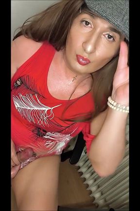 Sexy Mature Masturbates While Wearing Hat