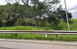 Minha namorada perdeu aposta e se masturbou dentro do restaurante e depois ficou pelada na rua