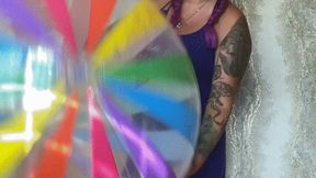 val deflate beachball in room