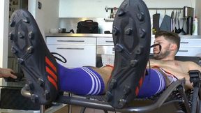 Very Ticklish Guy Petrusik Foot Worship & Tickle Treatment (MP4)