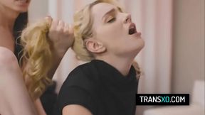 Gorgeous tgirl fucks a blonde babe