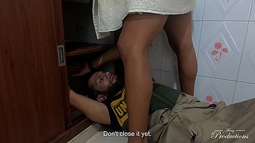 Hotwife has sex with the handsome plumber