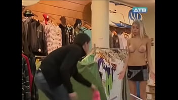 03.Girl with a (kayak) paddle