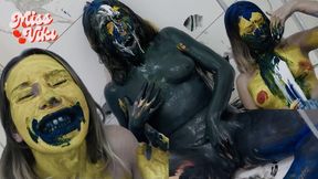 Paint Even on the Teeth! Jerking off Completely in Paint!