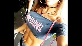 ⋆ Travesti na party