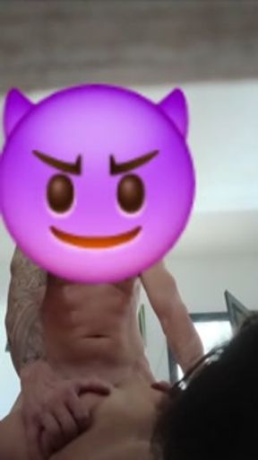 Elle screams with pleasure 🥵💦😈