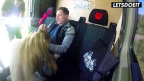 Kylie Kay's Wild Bus Adventure: Unforgettable Moments with a Bold Encounter - LETSDOEIT