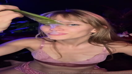 milf liking aloe vera