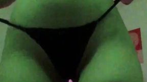 Petite babe strips and shows off big ass