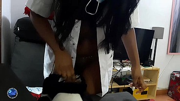 The broken arm patient get his balls dry by big ass sexy nurse