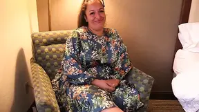 Middle-eastern beauty gets banged by a bull