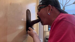 Hung Ebony Man Gets A Blow Job