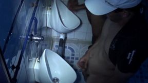 straigth suck big dick on public toilettes