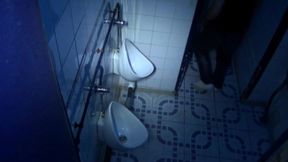 straigth suck big dick on public toilettes