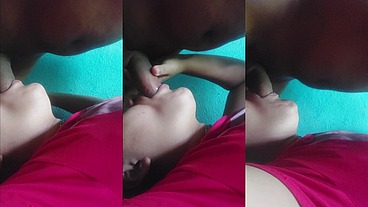 Mi mejor amigo me deja compartir cama con su novia y termino dandole una follada facial