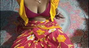 Delivery chodne mein bohut maja ata hai with Bengali wife big boobs