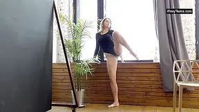 Ofelya Rubens - Reveals Her Gymnastic Expertise