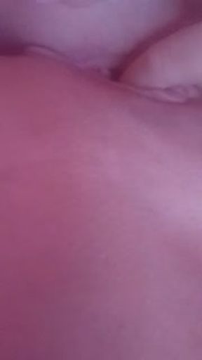 Brunette silicone doll is playing and cum ! I am content creator ! Here to make your fetish reality