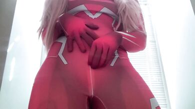 Zero Two E-girl Cosplay Big Booty Sloppy Gushing Creampie