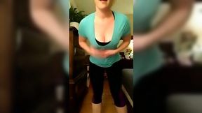 I love this babe's see through yoga pants and her boobies are so yummy