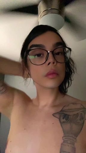 Curvy trans amateur shows off her big booty in a tease