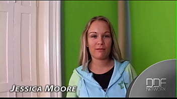 Juicing Up Her Jugs!