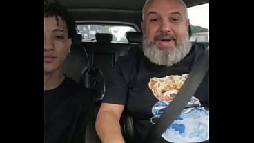Pretinho novinho safado dotado queria conhecer a carona do ted