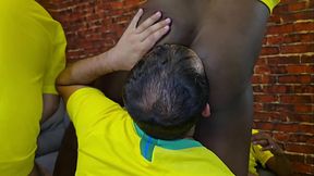 Fui assistir o jogo da sele&ccedil_&atilde_o com os parceiros e nem vimos o segundo tempo - Parte 02