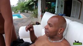 novinha linda nos bastidores onde ela vai encarar so rola grande - bibi tsunami - big bambu - capoeira ator - sandro lima - binho ted