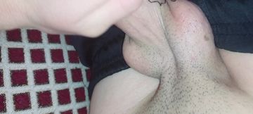 Bedroom Masturbation Under the Sheets - Intense Release.💦