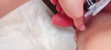 Bedroom Masturbation Under the Sheets - Intense Release.💦