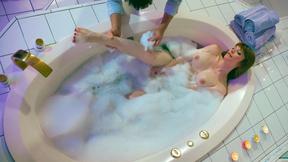 ”Tranny wifey Izzy Wilde bathed & analed”