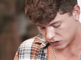 DUDES - Cherry Kiss Shares Boyfriend Drake Von With Foxy Alex After A Flirty Thanksgiving Dinner