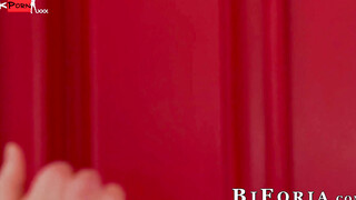 BIG BOOB GIRL NEXT DOOR ALEXIS MALONE FUCKS HER NEIGHBOUR'S SON IN POV