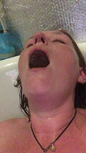 Mistress Wriggler Having the Most Insane Orgasm in the Bath