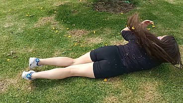 Haciendo Ejercicio Sin Ropa Interior Con Un Agujero En El Short