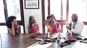 O ido foi louco foi para defecar, e teve a chuva dourada que... - Casal Black RJ (SHEER/RED)