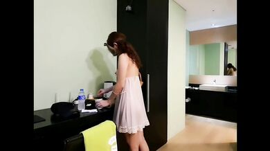 ชงกาแฟเปิดหียั่วยามโรงแรมให้เงี่ยน She brewed a cup of seduction at a horny