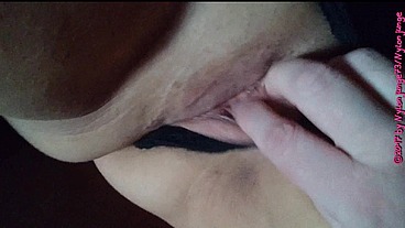 Fummeln an der Geilen MILF