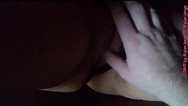 Fummeln an der Geilen MILF