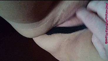 Fummeln an der Geilen MILF