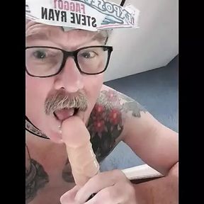 FAGGOT STEVE RYAN MUST HAVE COCK