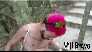 Fizemos uma putaria gostosa na trilha abandonada