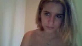 Young webcam blondie pets her tight shaved cunt with her fingers