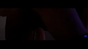 Salope &agrave_ faux seins